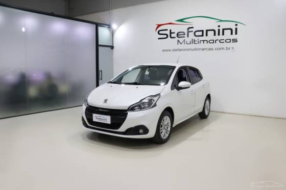 PEUGEOT 208 1.6 ACTIVE PACK 16V FLEX 4P AUTOMÁTICO PEUGEOT 208 1.6 ACTIVE PACK 16V FLEX 4P AUTOMÁTICO